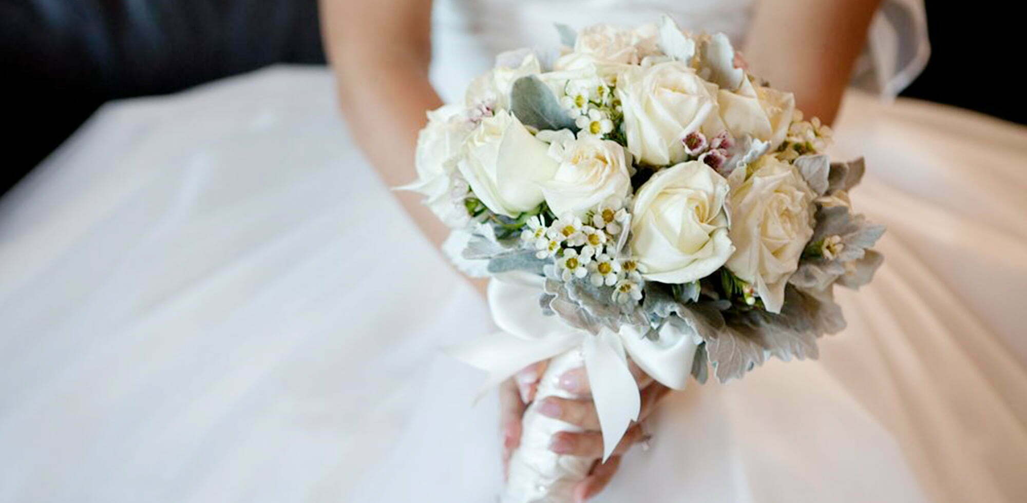Bizarre motive lady sent out wedding ceremony invites earlier than suggestion 1