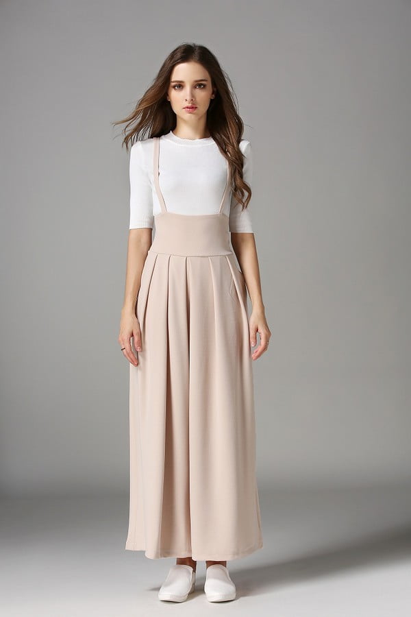 The frills are alive! The unexpected go back of the Laura Ashley appearance 6